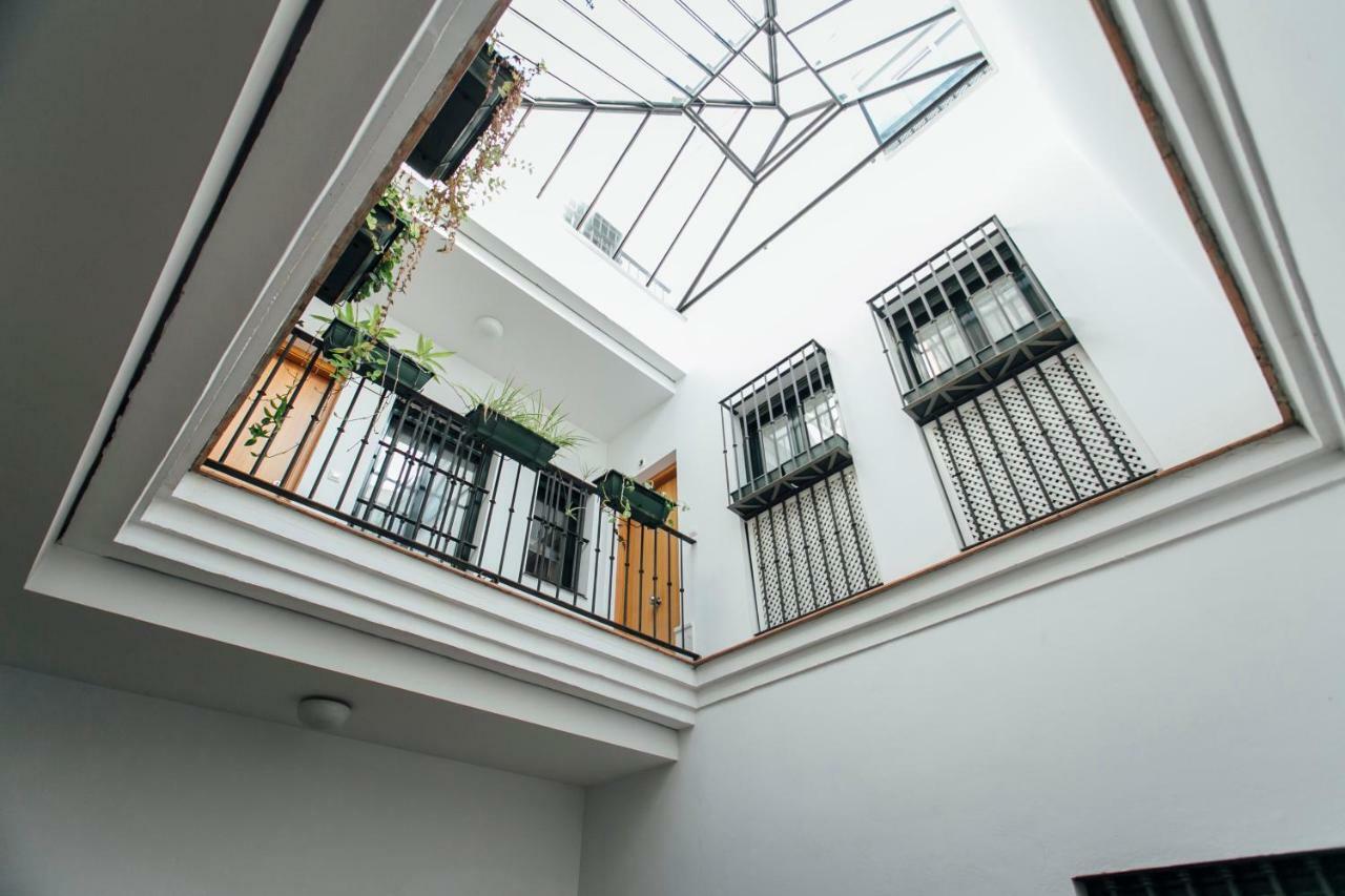 Апартаменты Bright Duplex W/ Terrace Севилья Экстерьер фото