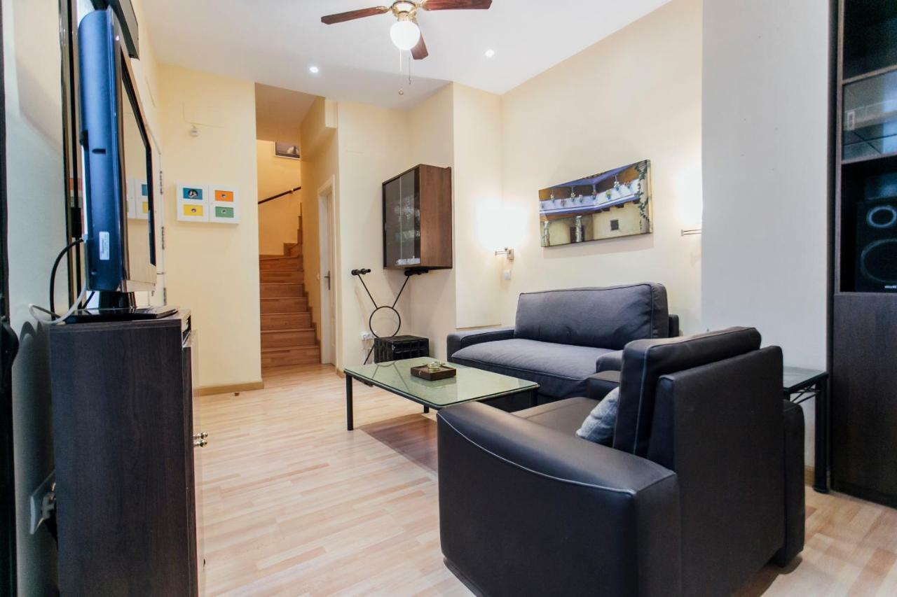 Апартаменты Bright Duplex W/ Terrace Севилья Экстерьер фото
